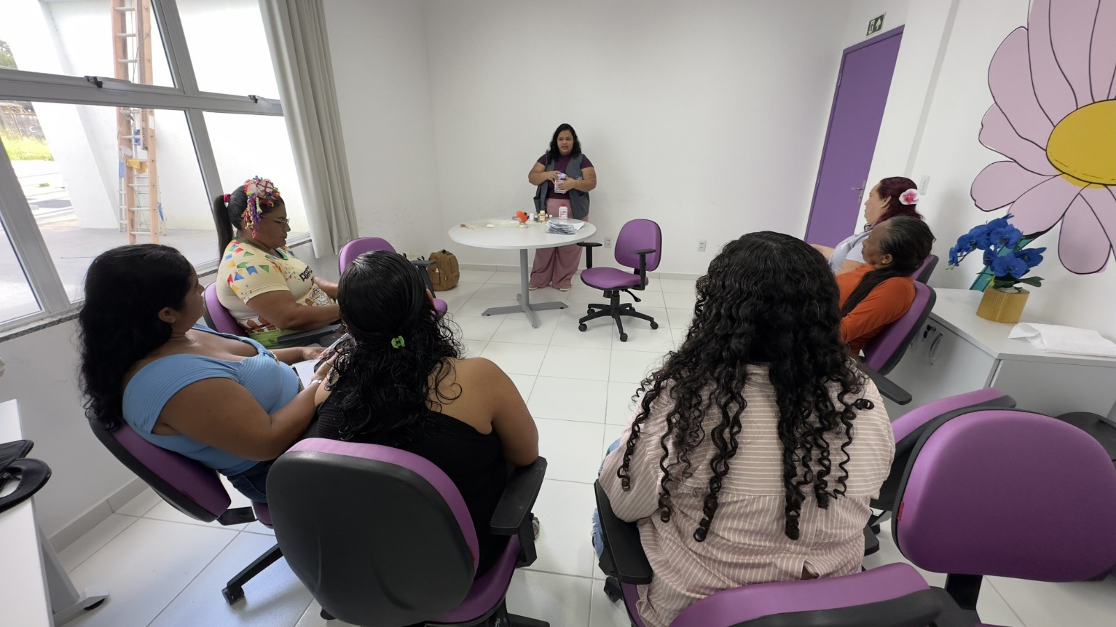 Qualificação e empoderamento: Coordenadoria da Mulher do TJAP participa de programação dos 100 dias da Casa da Mulher Brasileira